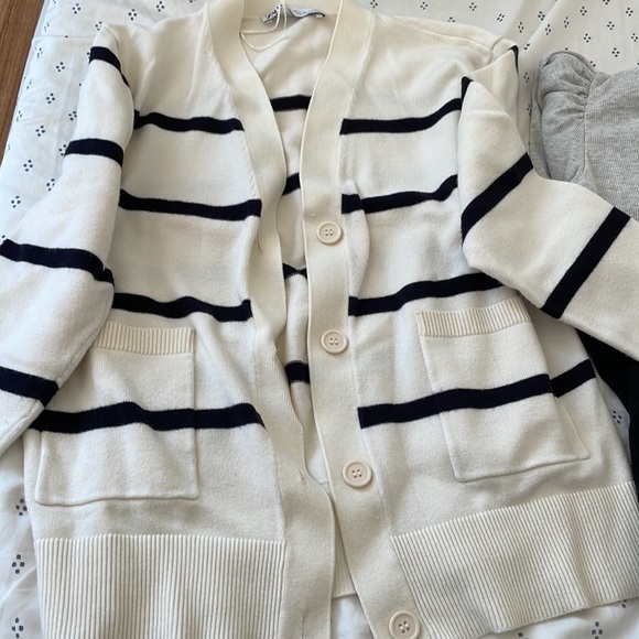 Zara long sleeve cardigans - Picture 3 of 5